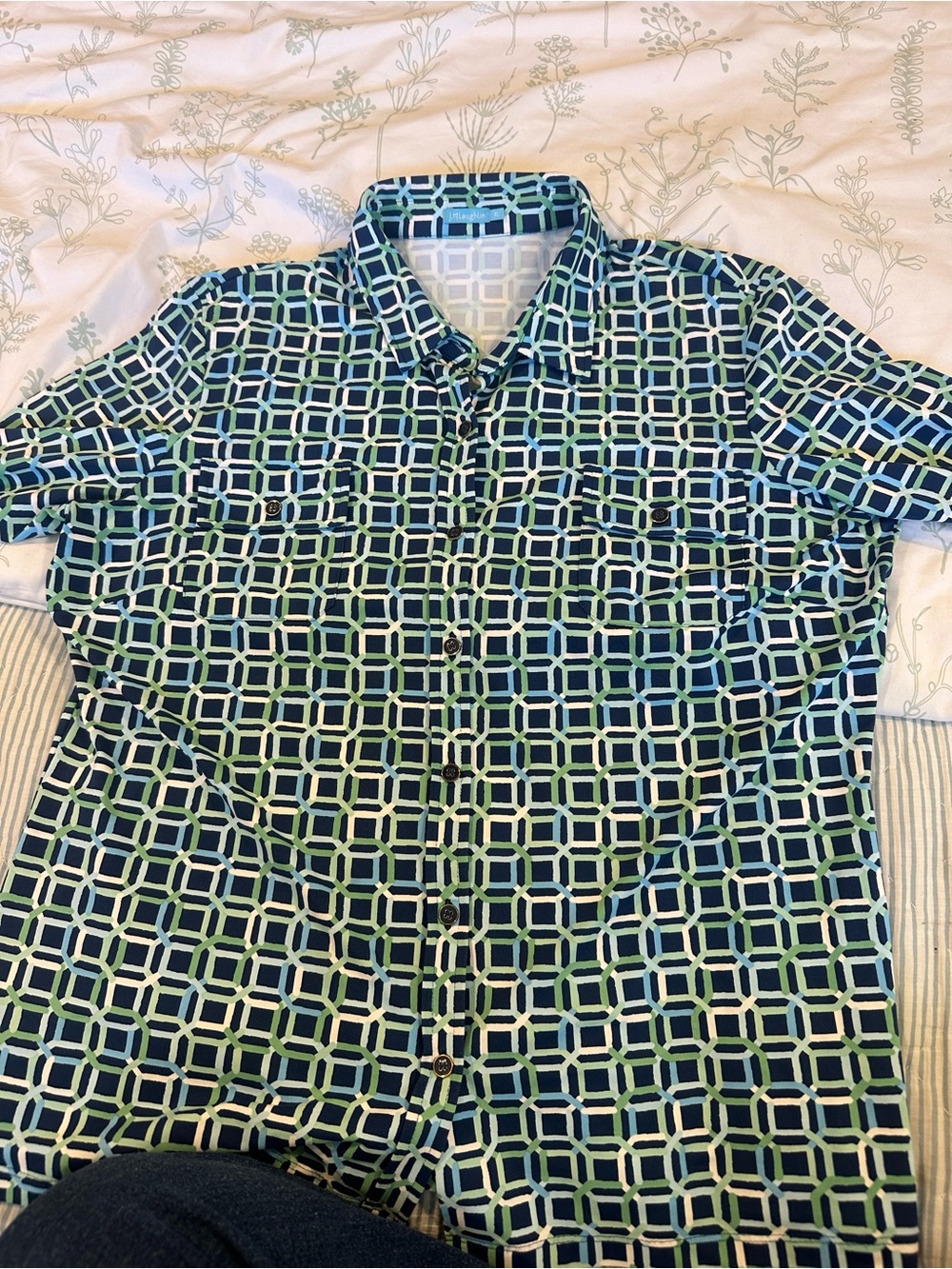 J.mclauglin Women's Geometric Navy & Mint Button-Front Shirt - Unknown Brand